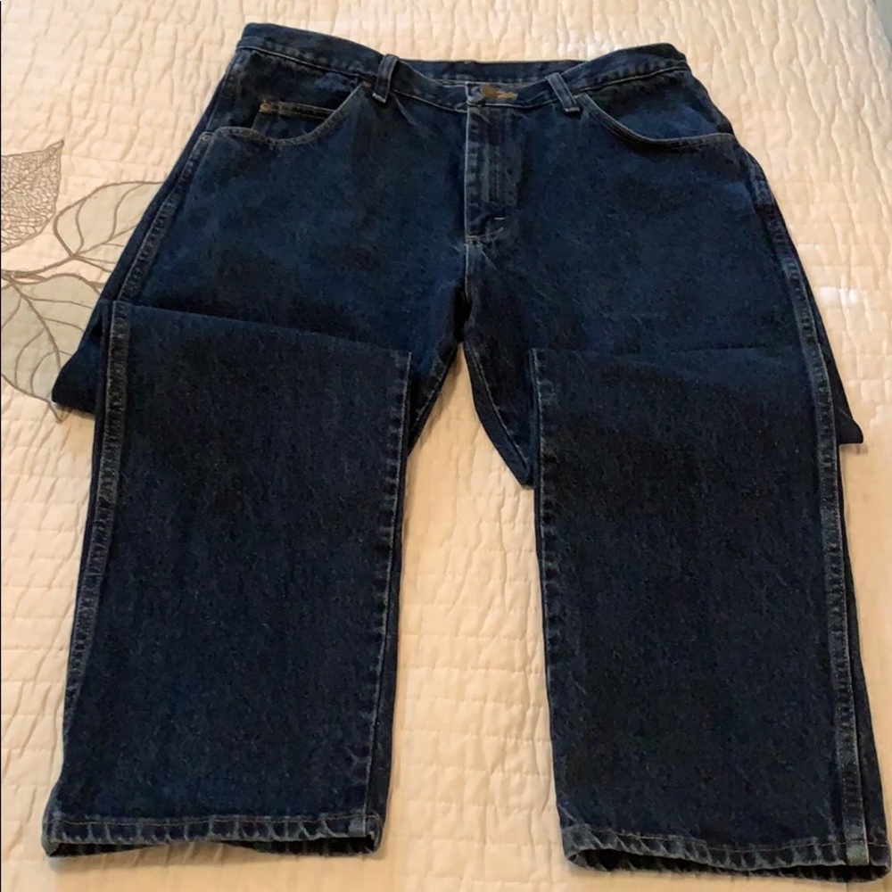 Wrangler dark wash blue jeans regular fit 36x30